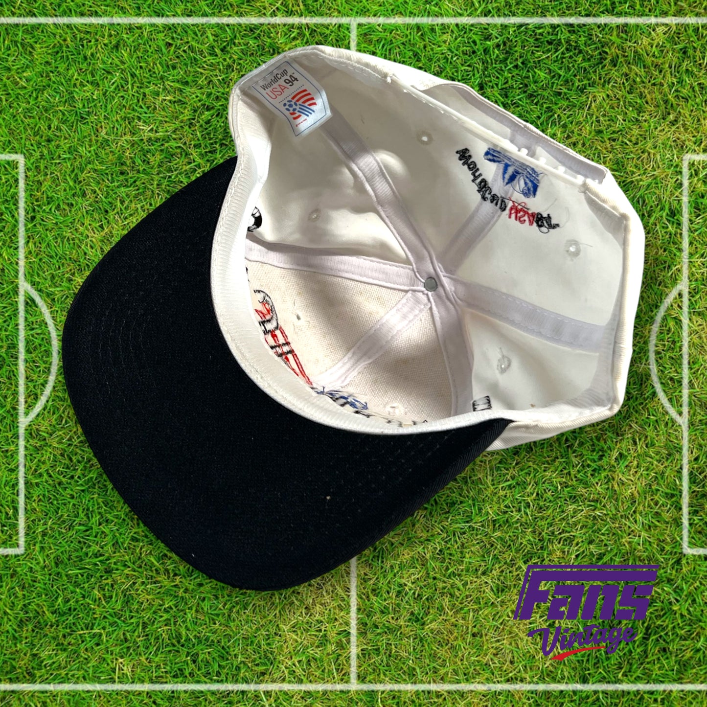 90s vintage Adidas World Cup snapback hat - New with tags!