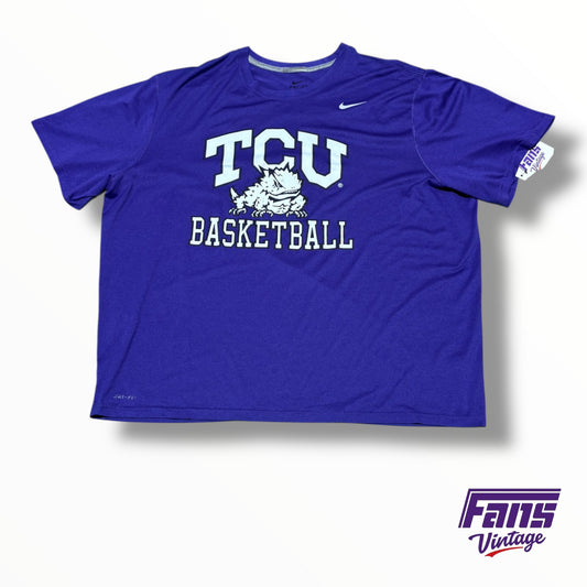 TCU Vintage Y2K Nike Team Issued Basketball 'Count On Me' T-Shirt ￼