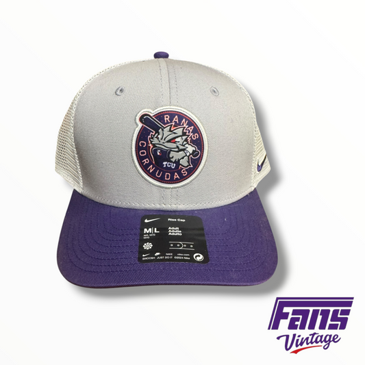 TCU Baseball Team-Issued Nike Ranas Cornudos Snapback Baseball Hat NWT