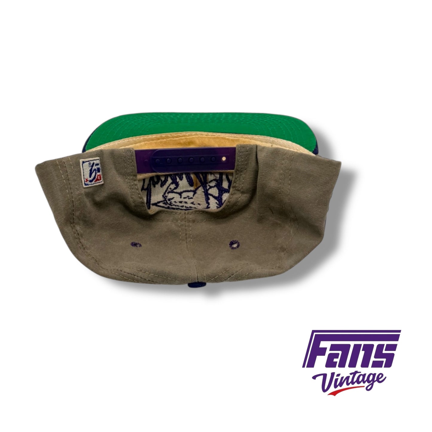 RARE Vintage TCU ‘The Game’ Unique Big Logo + Script Combo SnapBack hat with embroidered “Horned Frogs” script