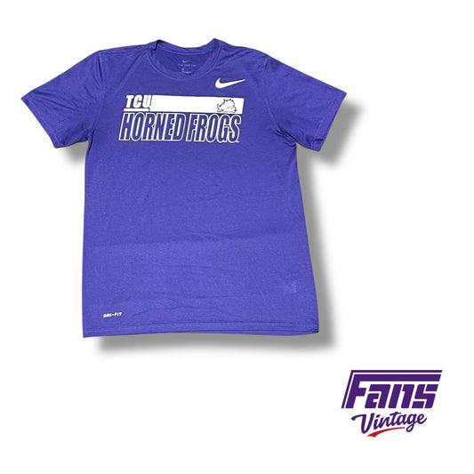 TCU Team issued Nike DRI-FIT t shirt with unique sporty "Horned Frogs" Graphic