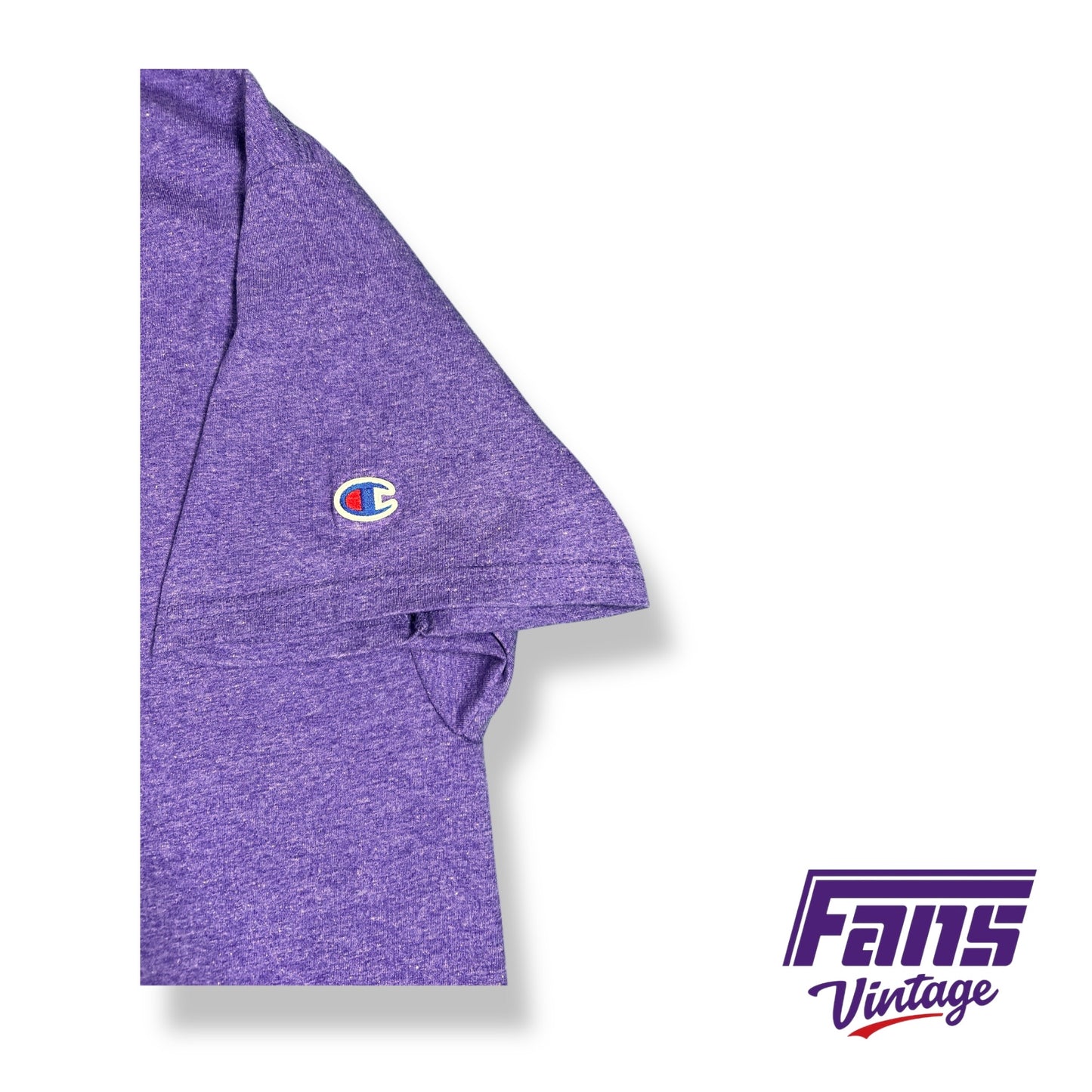 TCU Men’s Basketball player issued retro style graphic tee