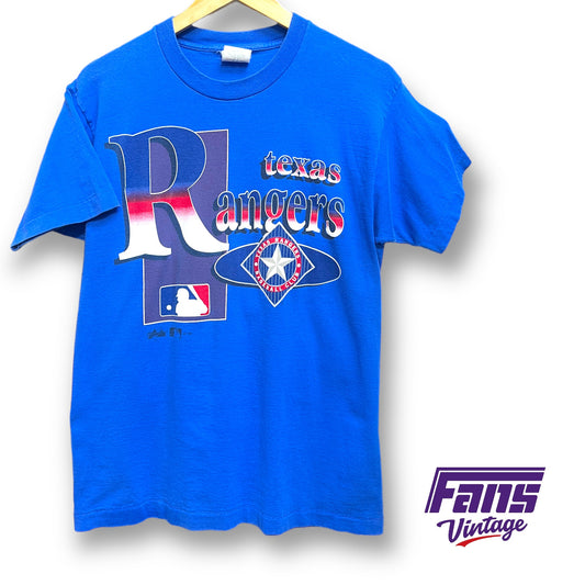 90s Vintage Texas Rangers Tee - awesome giant graphic print!