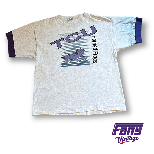 Rad 90s vintage gradient logo tee