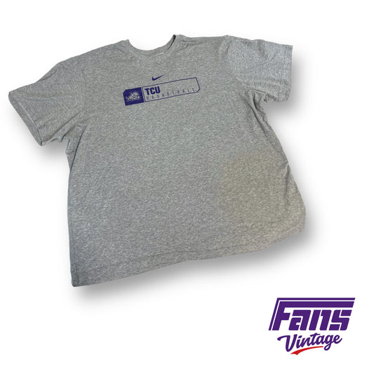 Nike TCU Basketball 'Horned Frog' team issued dri-fit tee