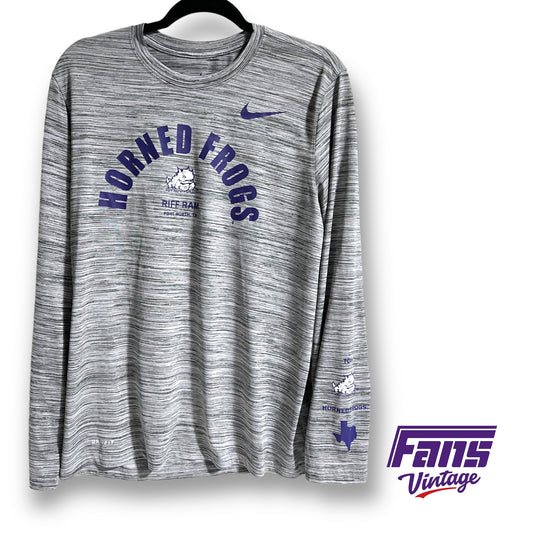 Nike TCU ' Horned Frogs' team issued long sleeve shirt