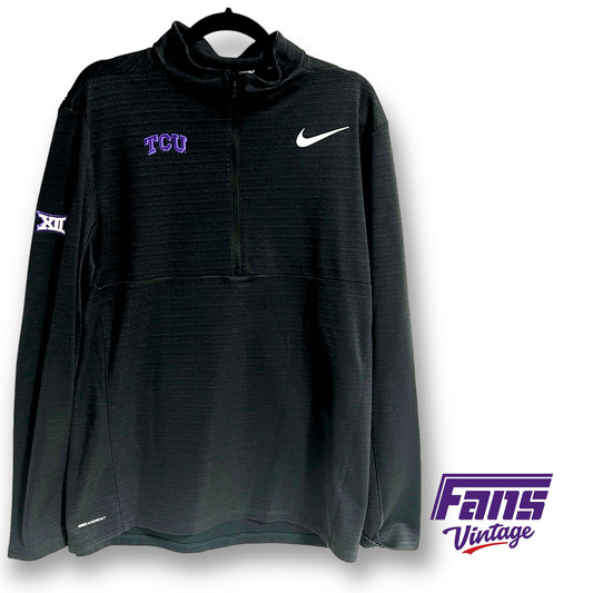 Nike Golf TCU aeroreact Half Zip Pullover